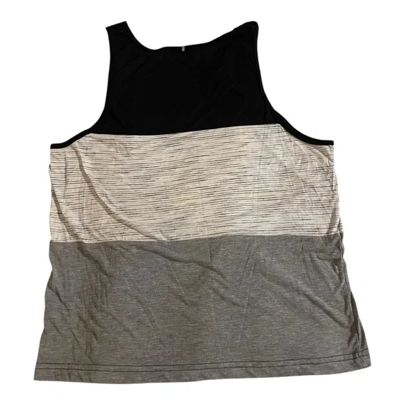 Colorblock Tank Top with Pocket - Picture 3 of 6
